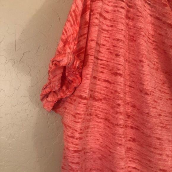 Free People We the Free Astrid tee Size S Red Lotus - Picture 6 of 6